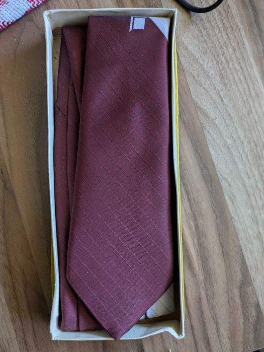 Cravata "Lux" din anii 1970 ,Intreprinderea SELECT-NEFOLOSITA ,cutie
