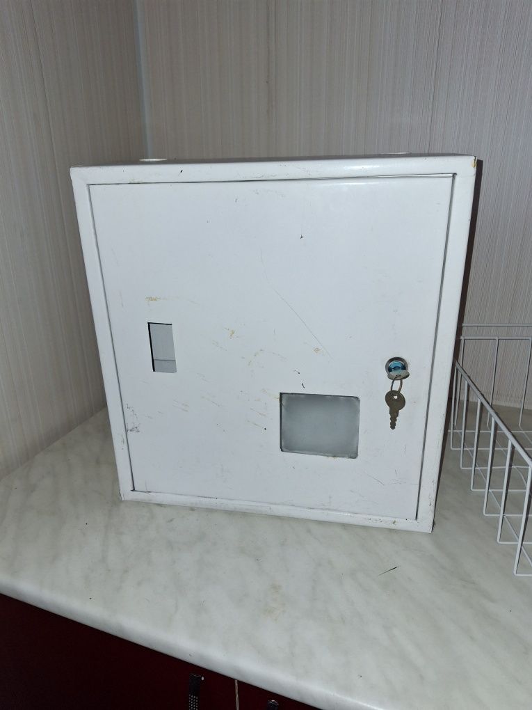 Продам щит для элекстросчетчика