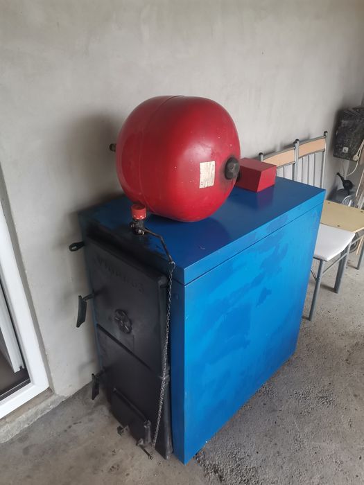 Vând centrală /cazan pe lemne 35 kw