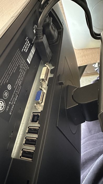 Работна станция Dell Precision T3510 + монитор Dell 22”