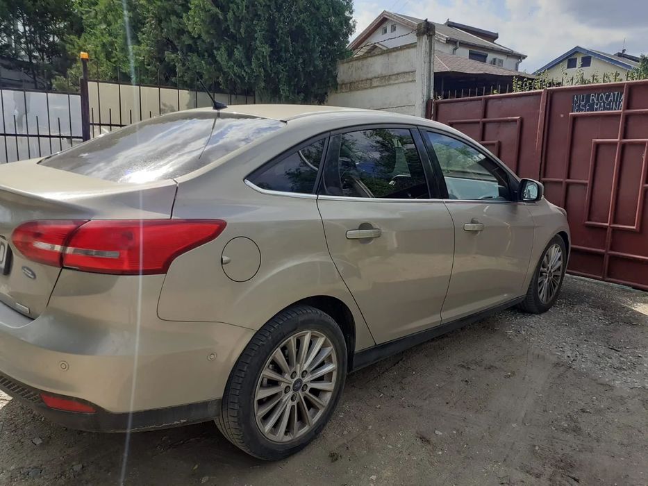 Ford Focus Primul proprietar, baterie noua, service anual reprezentanta