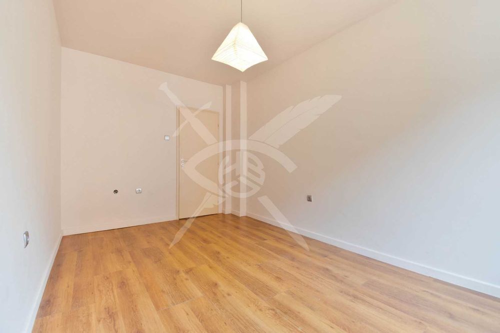 Тристаен апартамент в кв. Оборище № 91577