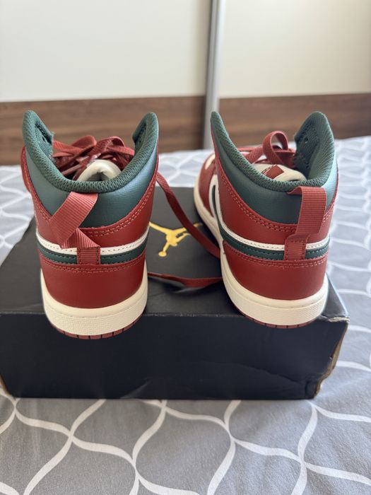 Jordan 1 MID copii