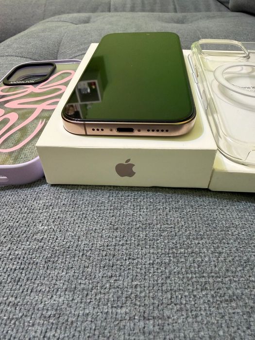 iPhone 16 pro 256 GB Desert Titanium