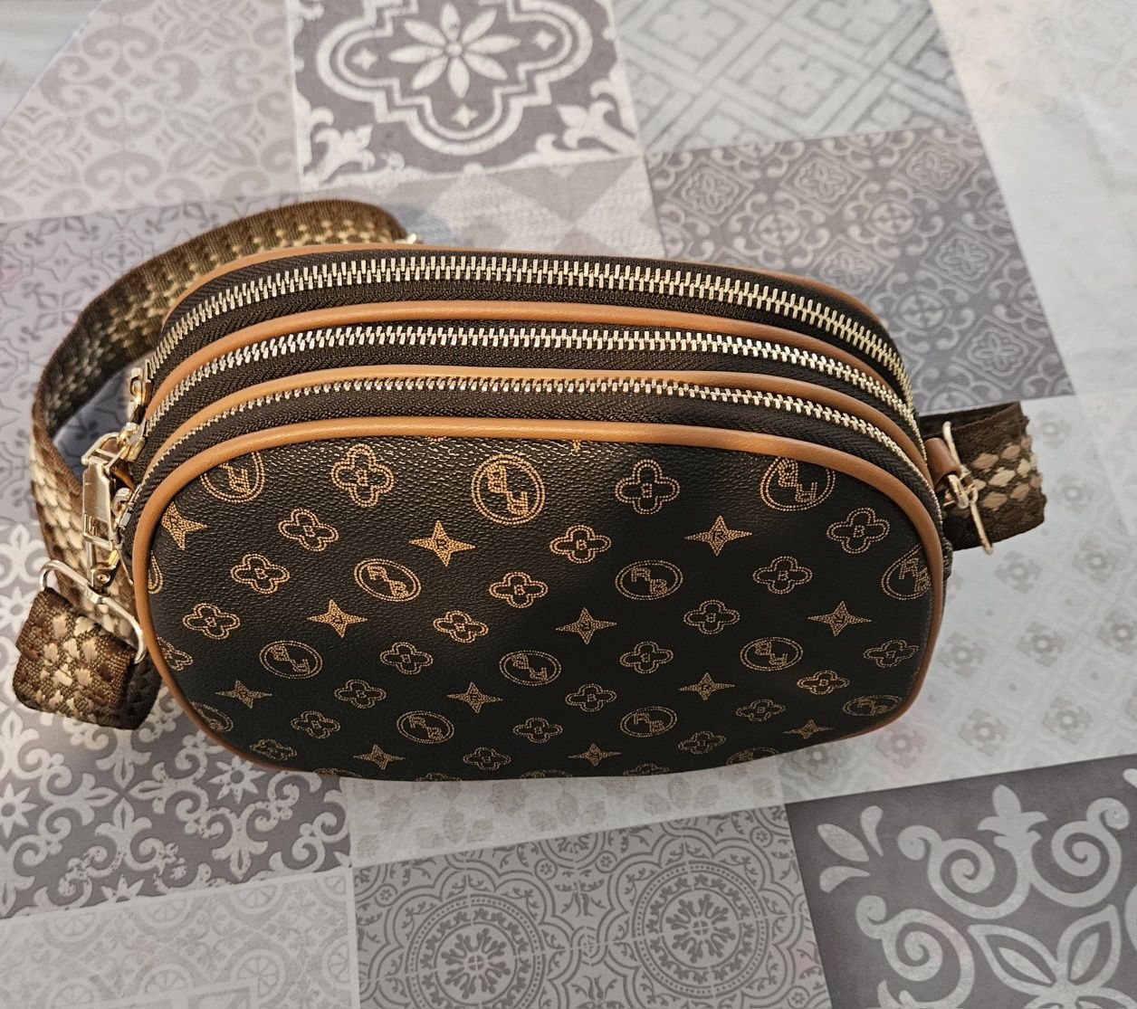 Дамска чанта Louis