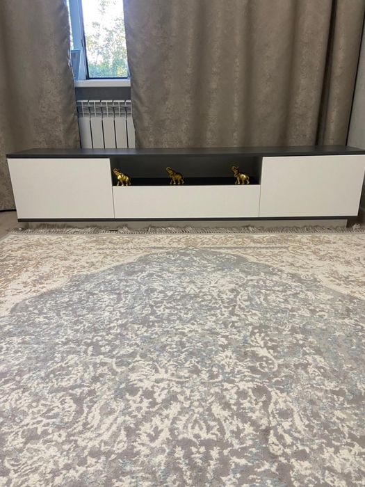 Тумба под телевизор