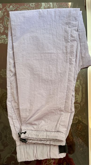 Pantaloni fâș lila