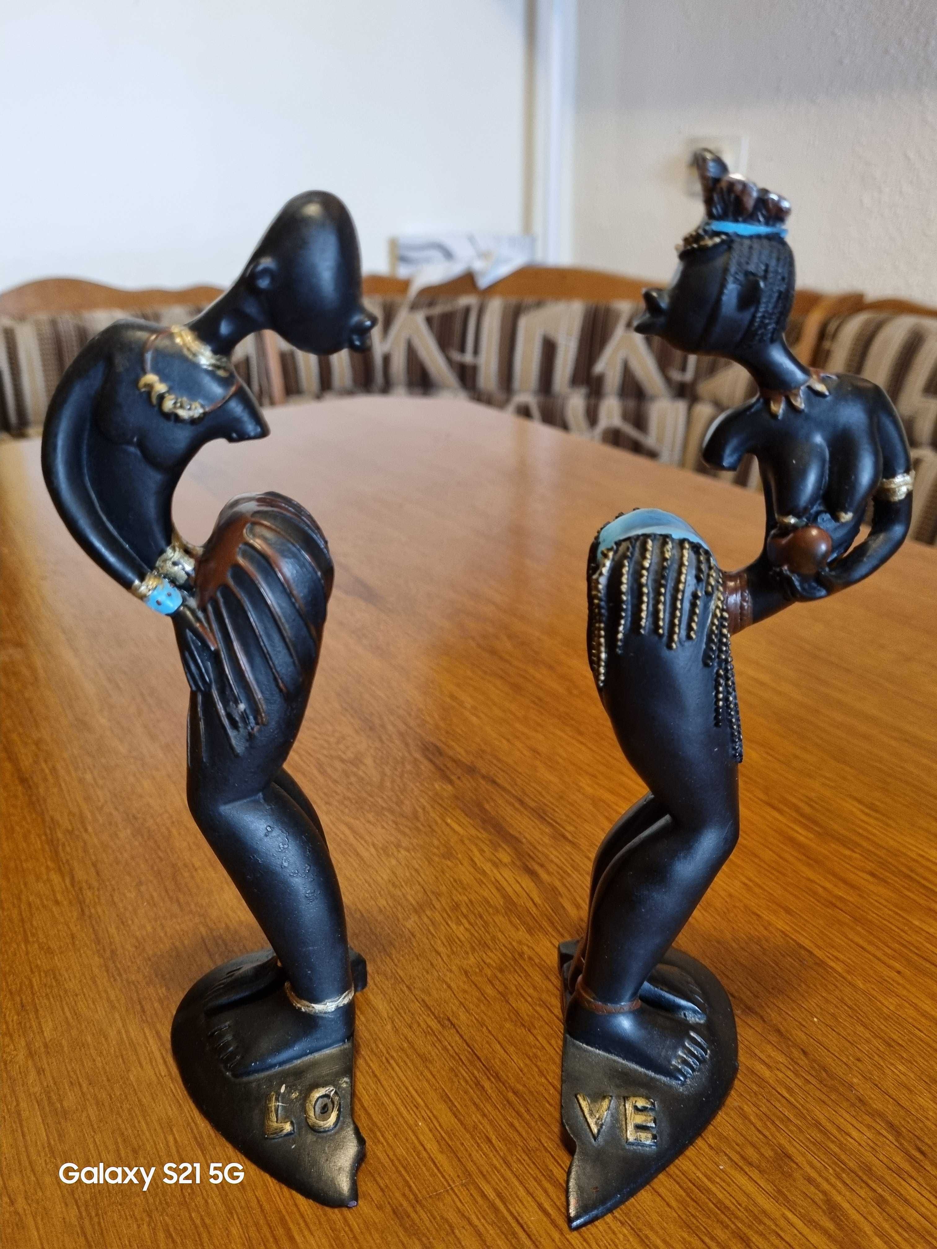 statuete stil african