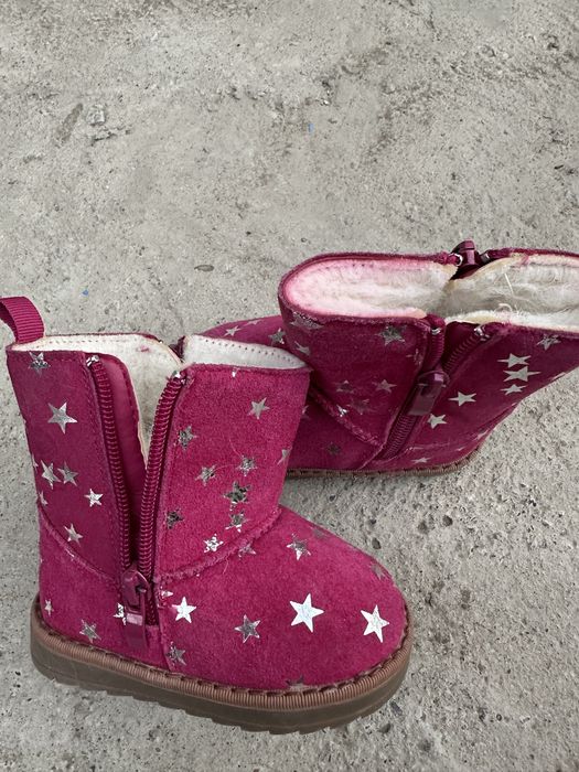 Зимние сапожки для девочки новые