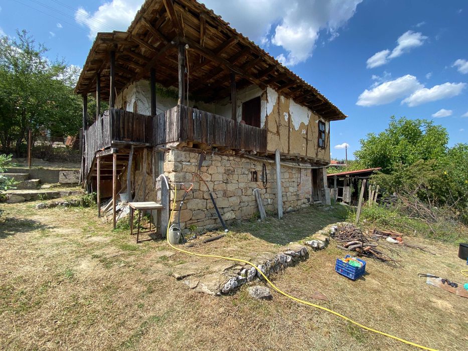 Къща за продажба в квартал на Габрово