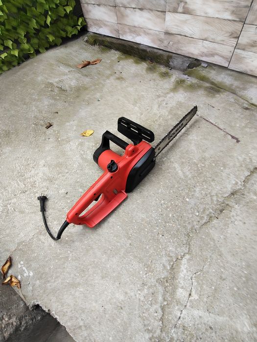 Vând drujbă electrică