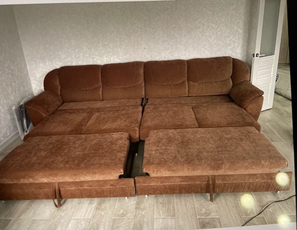 Продам диван 4 метровый!!!