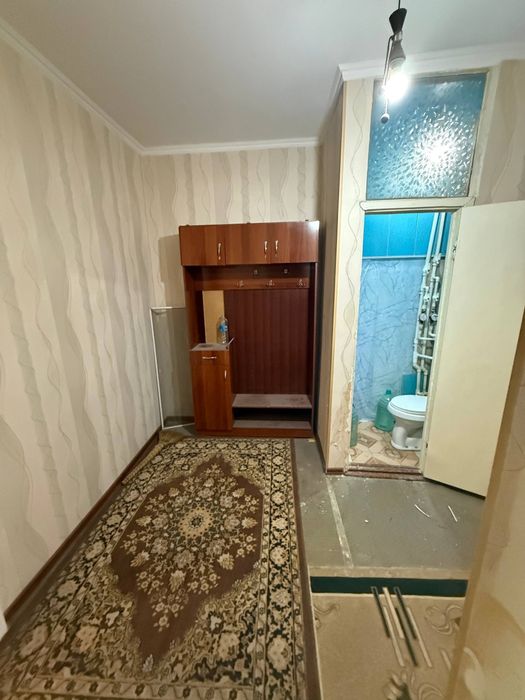 2 xonali kvartira sotiladi