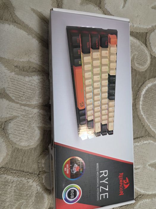 Tastatura redragon ryze alba cu gri de gamimg