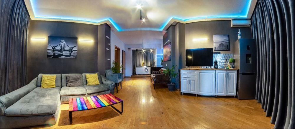 Petreceri, Revelion 2025 la PENTHOUSE UNIRII – Jacuzzi, Terasă!