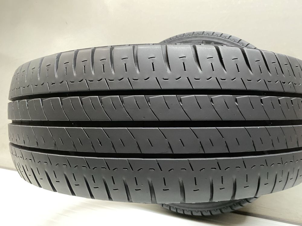 2бр Летни гуми 235/65/16С/Michelin Agilis/dot0617/7мм грайпфер