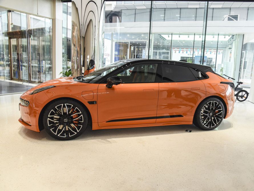 Zeekr 001 Z sport Оранжевый 2023 Натариус новый