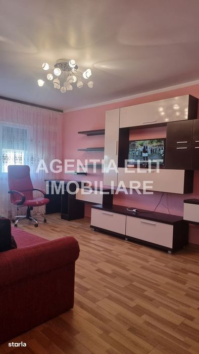 Apartament 2 camere, zona Bazar