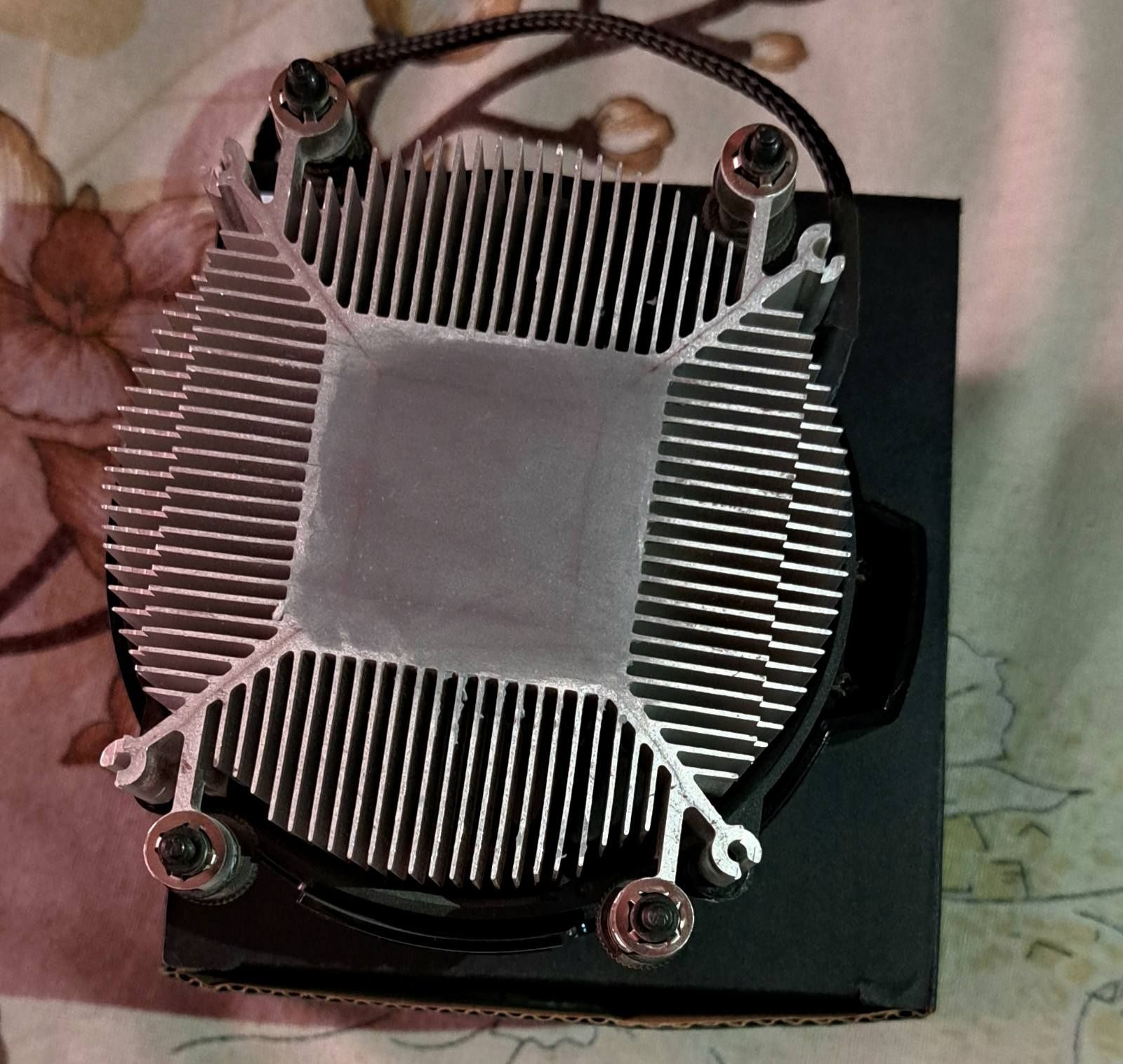AMD Ryzen 3 2200G 4-core 3.5GHz AM4