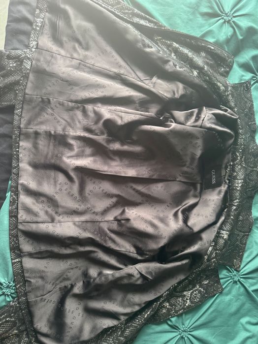 Дамско яке Guess