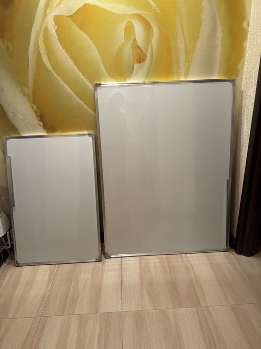 Продам маркерные доски 2 штуки