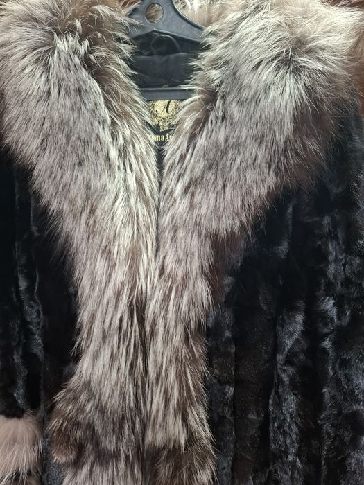 Продам Норковую шубу