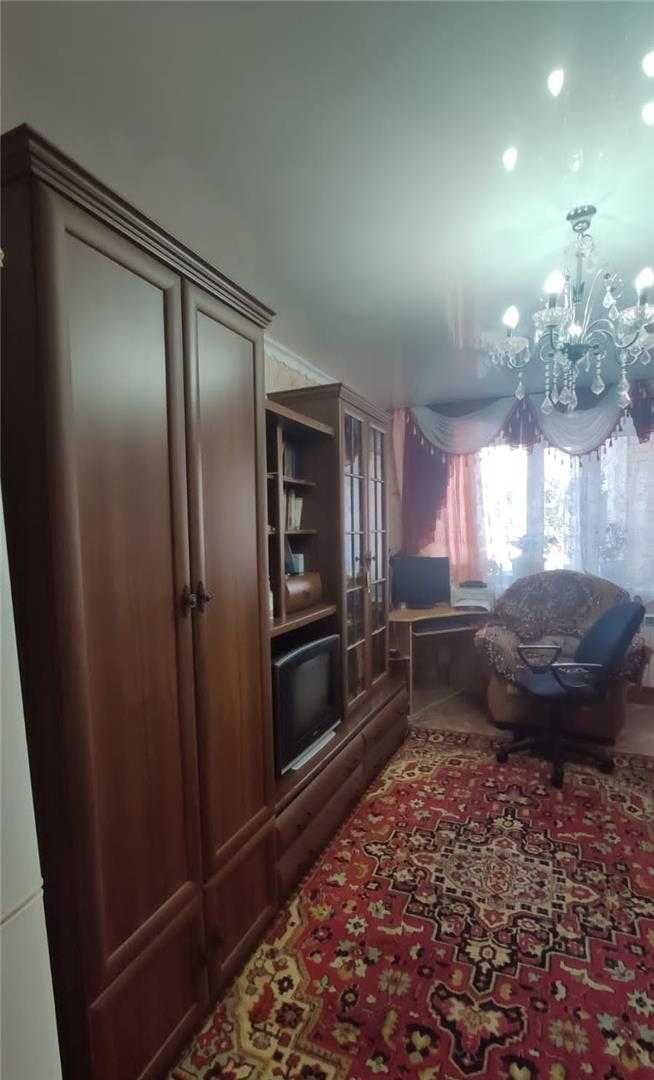 Продам 2-комнатную квартиру, 46 м², 2/5 этаж по Абая