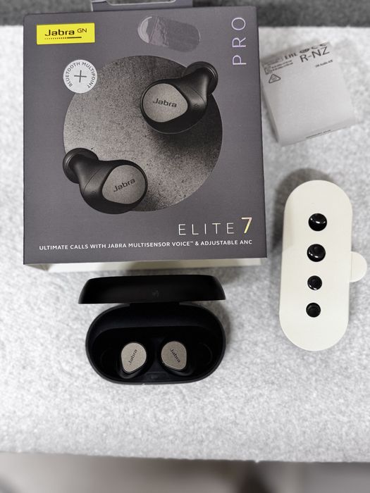 Casti Jabra Elite 7 Pro cu anulare zgomot ANC si Bluetooth multipoint