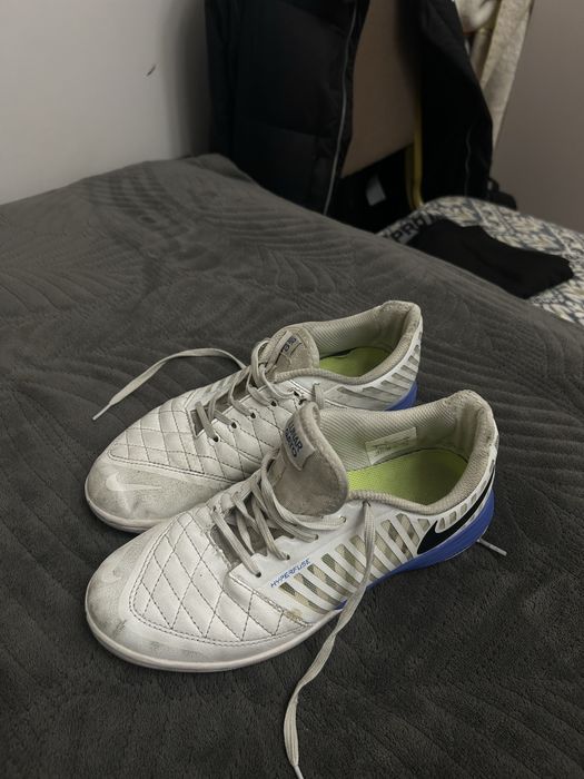 Футзалки Найк гато