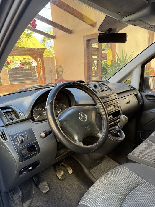 Mercedes Vito 2.2 | 2011 | 3+1 locuri | + remorca