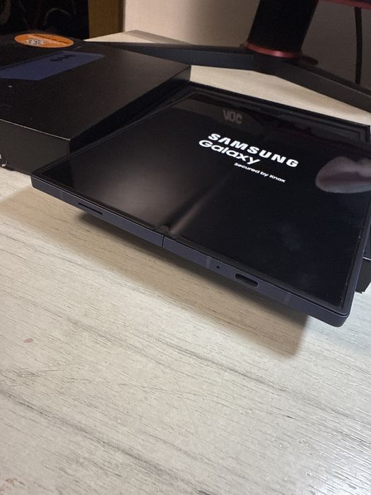 Samsung Z Fold 6 256Gb 12Gb Ram Full Box