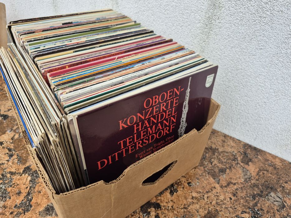 Vând 150LP Discuri Vinil colectie muzica clasica compozitori celebrii
