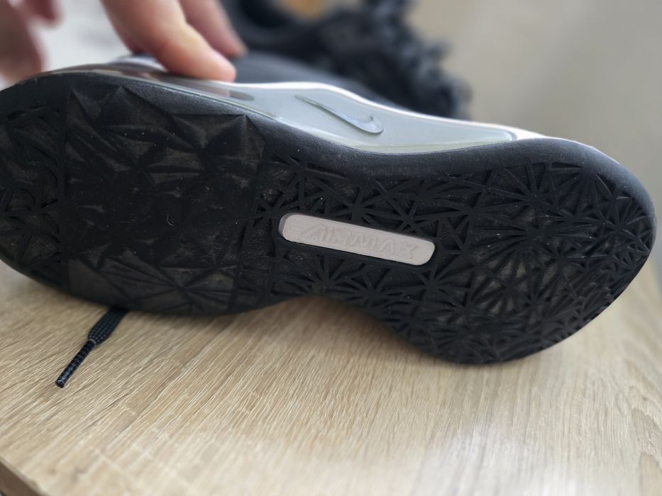 Adidas Nike original