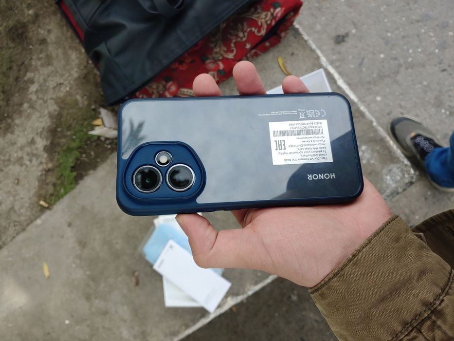 Honor 400 12/256 Gb sotiladi