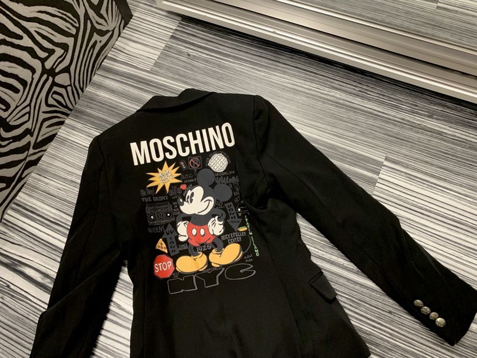 Sacou MOSCHINO -colecția noua-!poze reale 100% Marimi : S,M , L xl