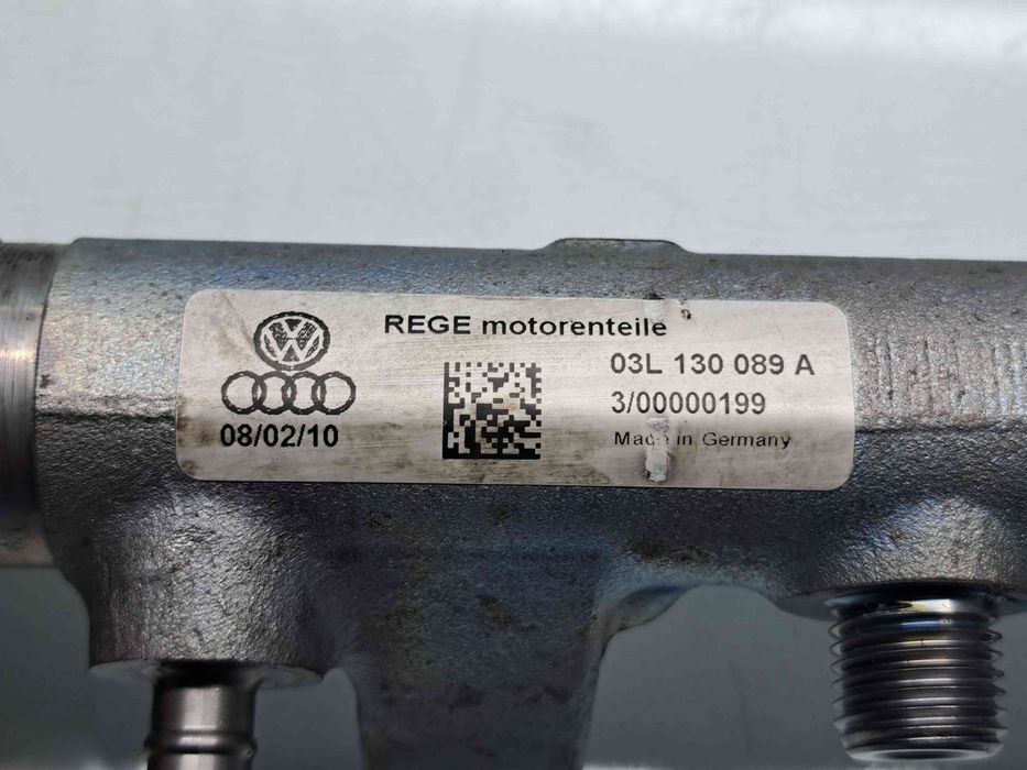 Rampa injectoare  Volkswagen Passat B6 (3C2) [Fabr 2005-2010] 03L13008