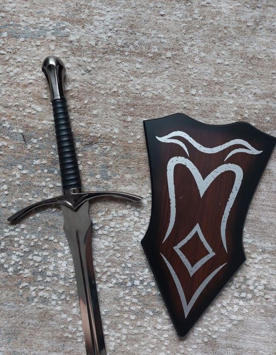 Vând sabie replica "Glamdring" The Hobbit