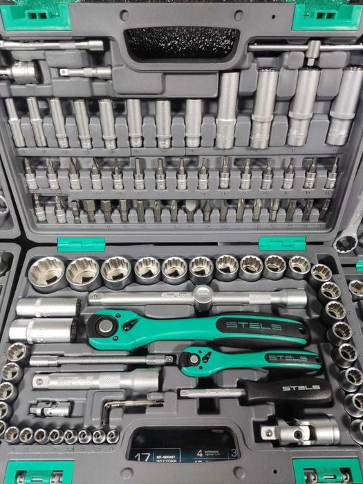 Наборы ключей,ключи,набор инструментов