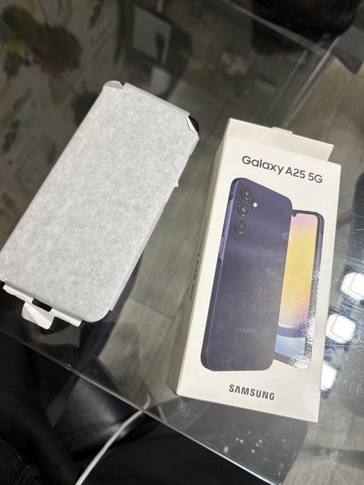 Vand telefon samsung A25