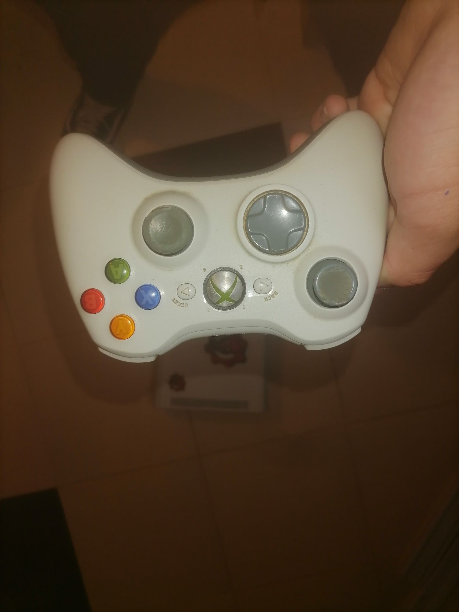 Vând xbox 360 cu HDD 60gb