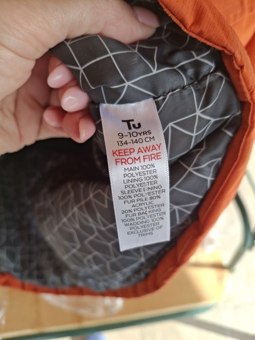 Geacă groasă de iarnă pt băieți 9-10 ani mărimea 134