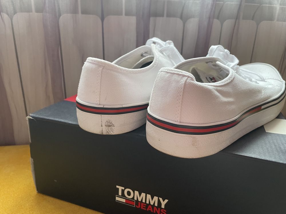 Tommy Jeans кецове