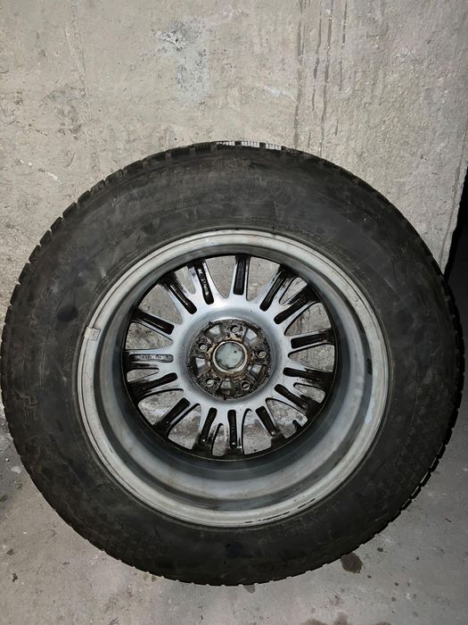 Джанти със зимни гуми Мазда 17