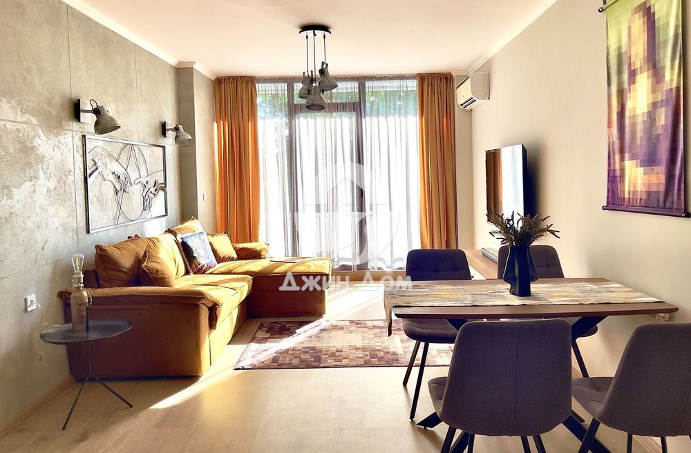 Продава се Двустаен апартамент в к.к. Слънчев бряг - 82 кв.м за 1159 €/кв.м - Снимка #1