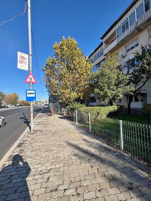 Vând apartament 3 camere – Zona Str. Bucuresti