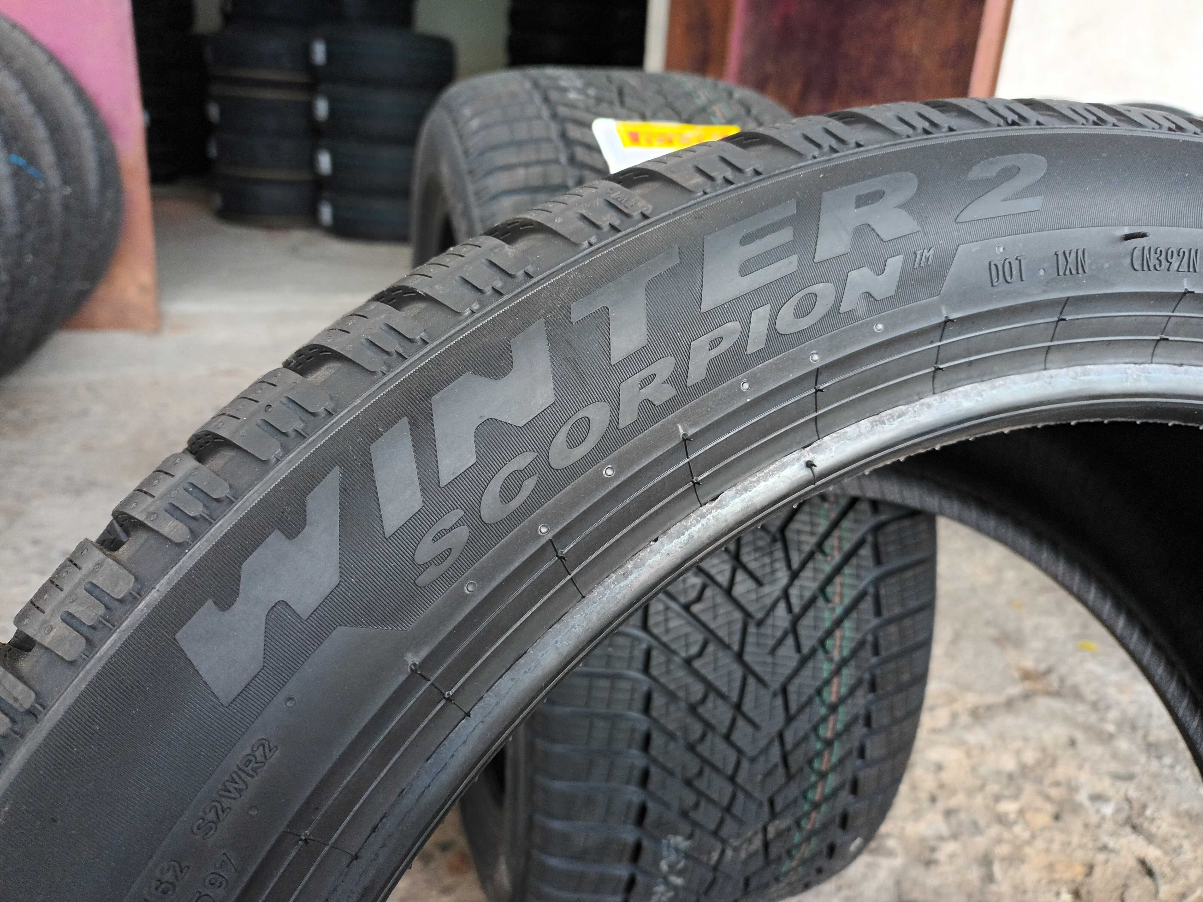 2 Нови зимни гуми 275/40 R21 Pirelli Scorpion Winter 2 107V M+S XL