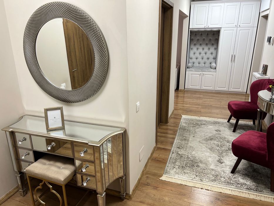 *Inchiriez apartament 3 camere Ared Prima shops