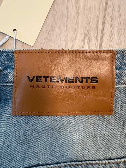 Vetements Embroidered Logo Baggy Jeans 2801 Denim Light Blue