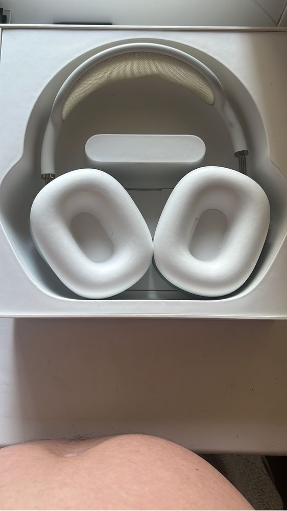 Наушиники apple max .