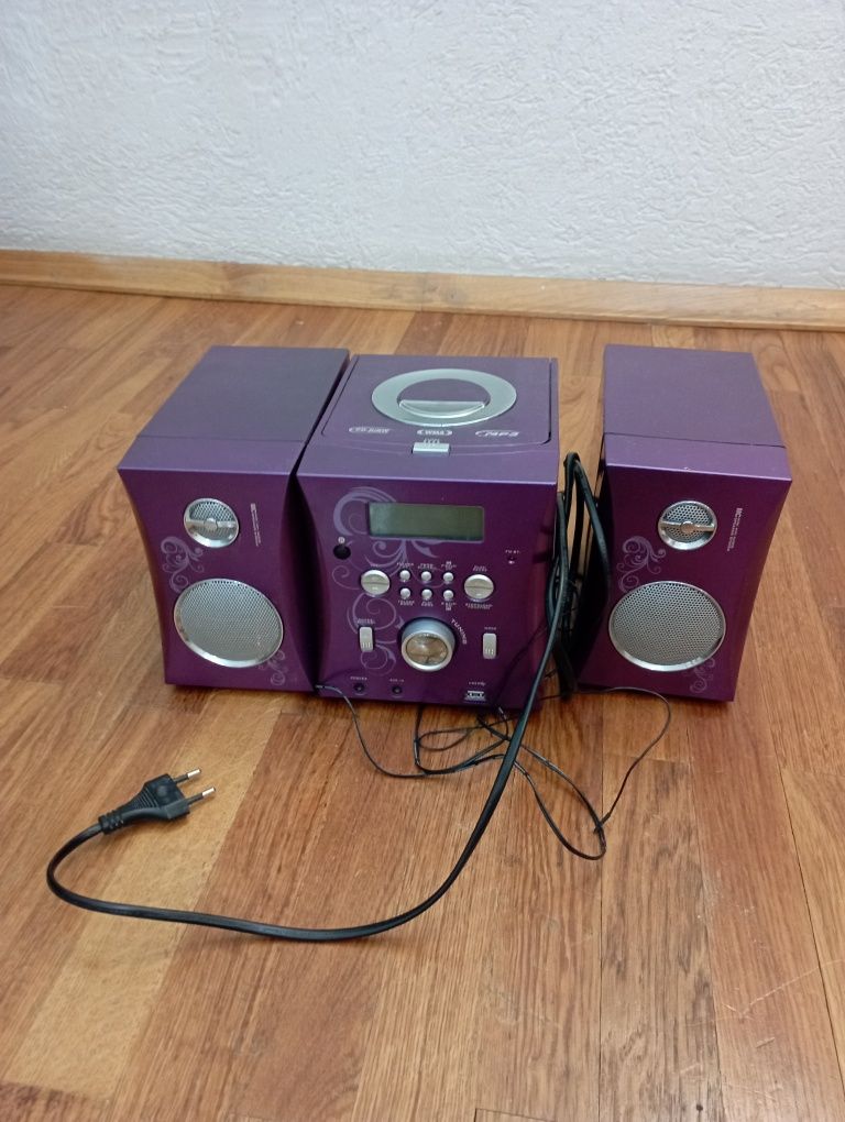 Продам детский музыкальный центр (usb cd radio)